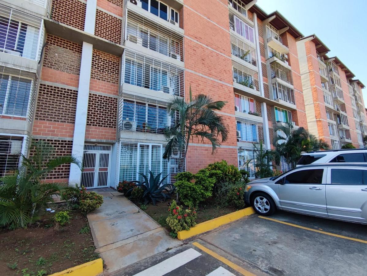 Apartamento Frente Al Aeropuerto De Maiquetia Bagian luar foto